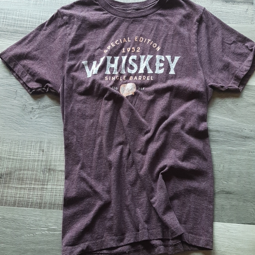 Whiskey Graphic Men's T-Shirt
